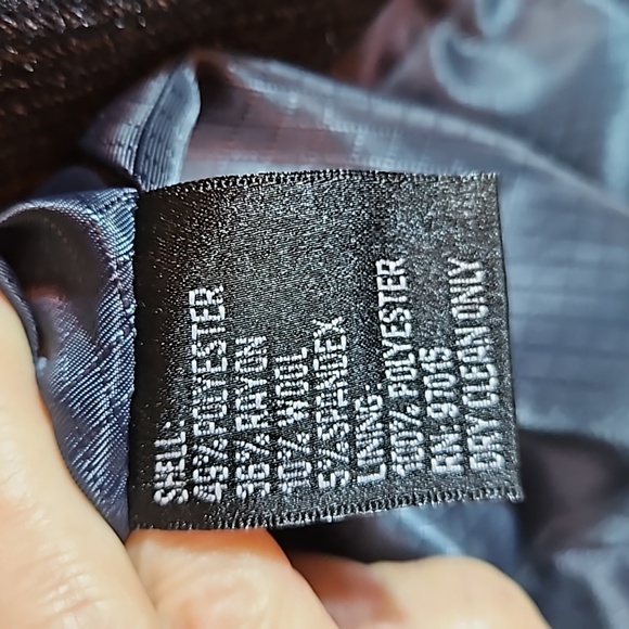 Larry Levine Suit Jacket Pin Stripe Beautiful Button Details Size 10 - Picture 7 of 8